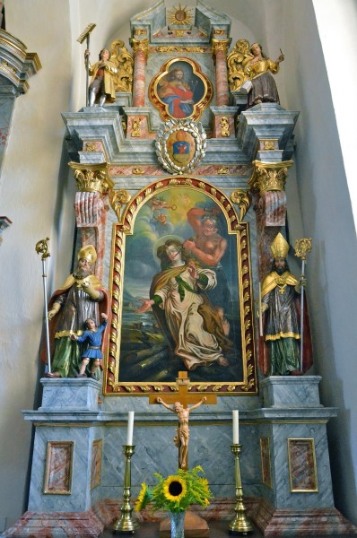 Maria_Rain_Wallfahrtskirche_Mariae_Himmelfahrt_Apollonia-Altar_in_zweiter_Kapelle.jpg