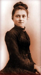 Saint Therese at age 15 before entering the Carmelite Community

<p><a href="https://commons.wikimedia.org/wiki/File:Therese.jpg#/media/File:Therese.jpg"></a><br>Public Domain, <a href="https://commons.wikimedia.org/w/index.php?curid=1588545" target="_blank">Link</a></p>